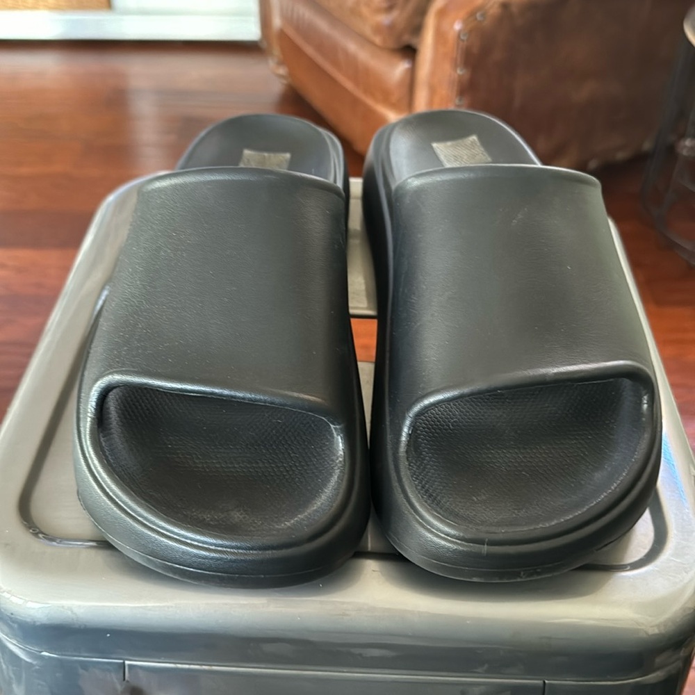 Black Generic Slides